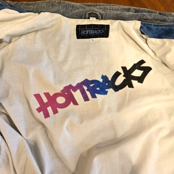 Vintage Hot Tracks Woman's 2 Tone Denim Jacket, Snap Closure, Size Large - Picture 13 of 16